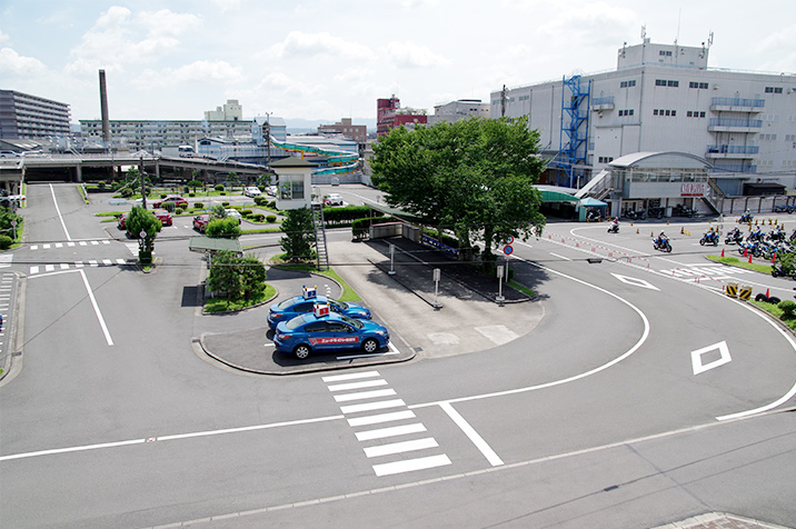 ペーパードライバー練習 ニュードライバー教習所 京都府京都市の普通免許 二輪免許 バイク免許 教習所